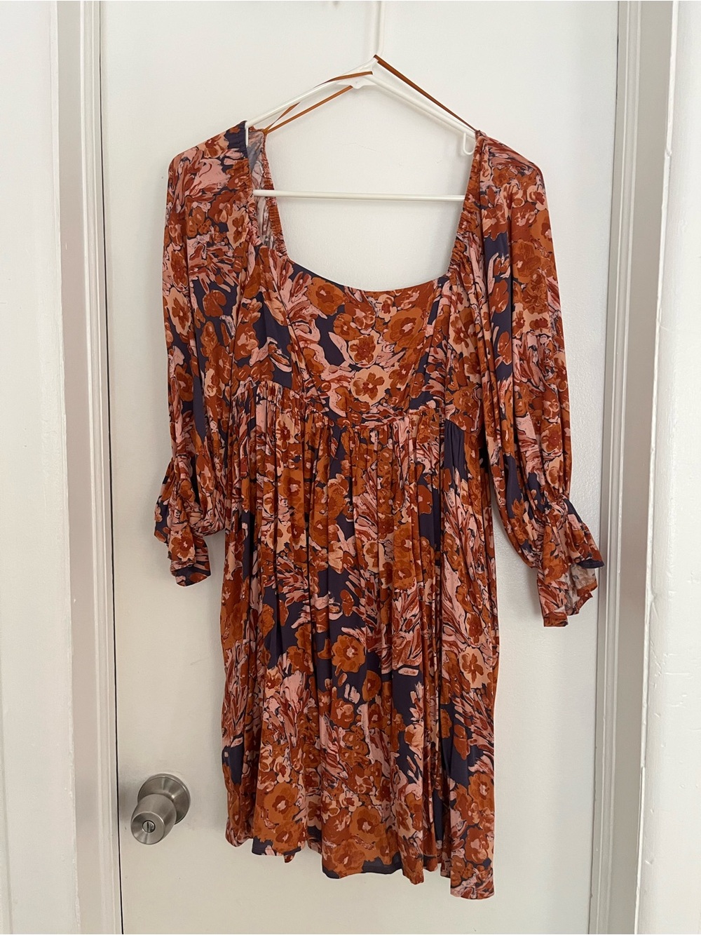 Floral Scoop Neck Mini Dress in Rust Pink